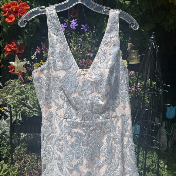 Wedding, formal,prom stunning silver evening dress - Picture 14 of 16